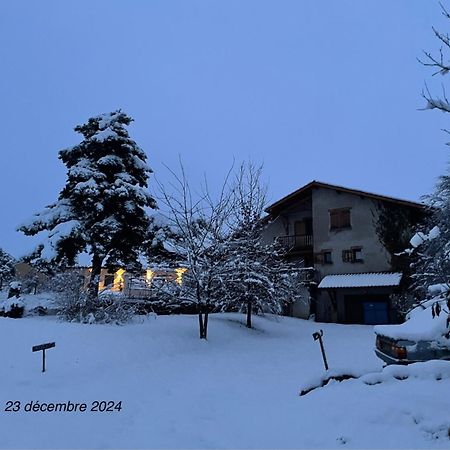 Appartement Dans Maison Brié-et-Angonnes المظهر الخارجي الصورة